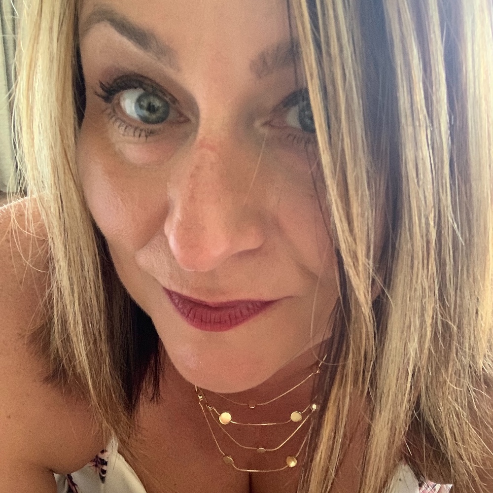 Meet your Posher, Posh